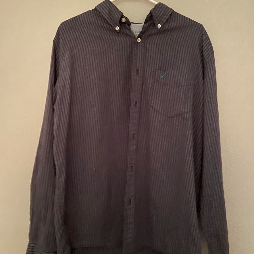 American Eagle Men’s long sleeve button down. Black with gray stripes. Large